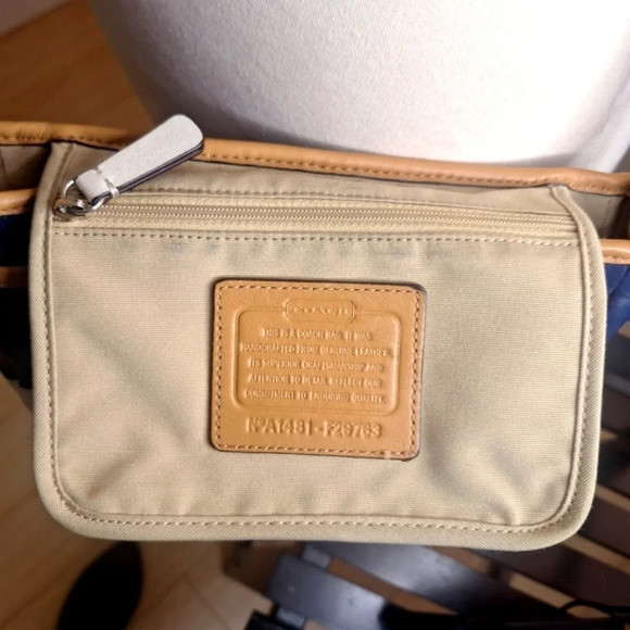 Coach colorblock  small leather crossbody bag - Picture 10 of 16
